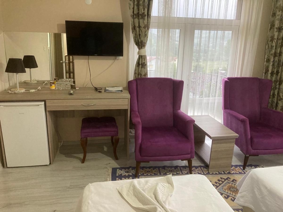 Sarimese Otel Demirci   エクステリア 写真