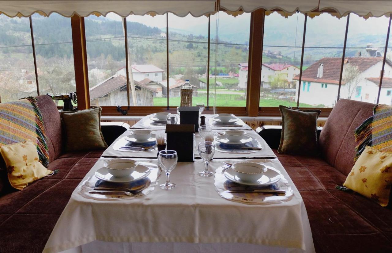 Sarimese Otel Demirci   エクステリア 写真